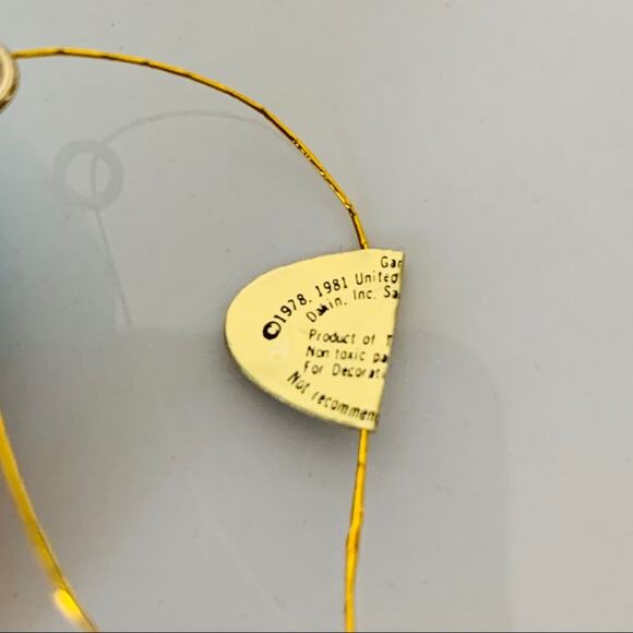 1981 Garfield Wooden Easter Ornament - Picture 5 of 8